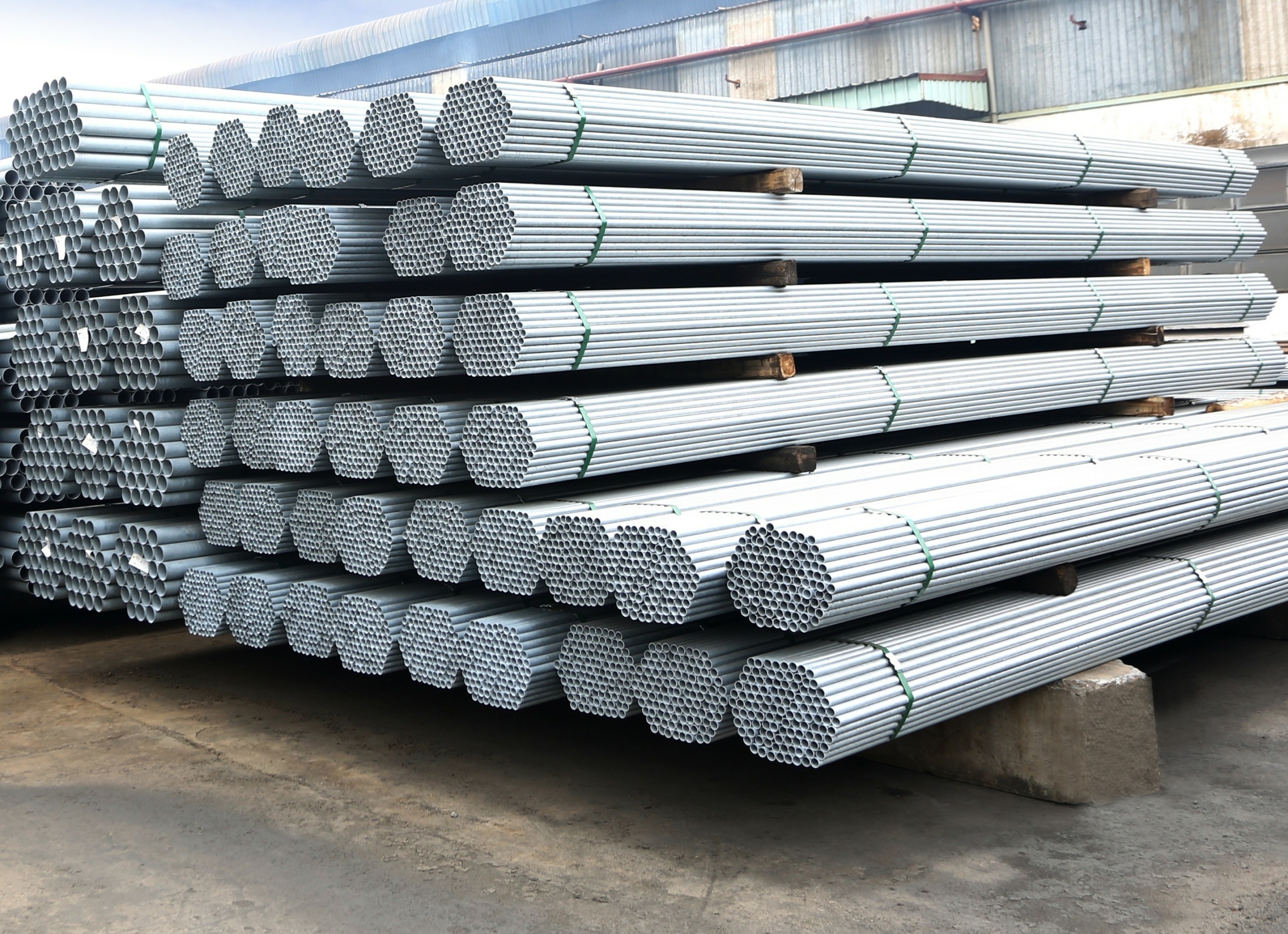 hot dipped galvanized steel pipes supplier Vietnam